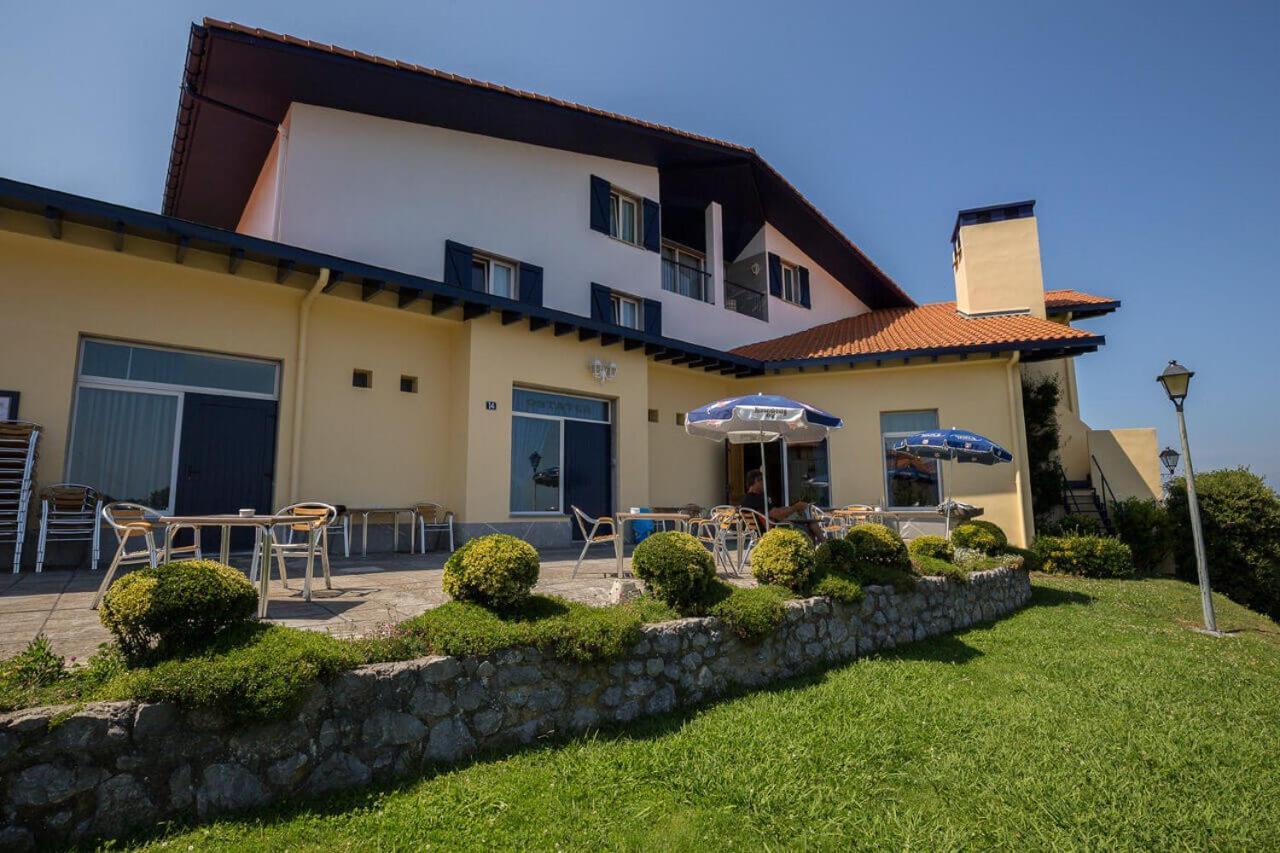 Hotel Ermintxo Ea Buitenkant foto