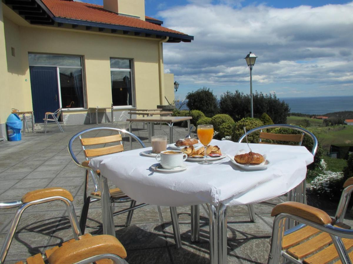 Hotel Ermintxo Ea Buitenkant foto