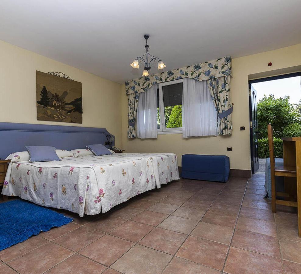 Hotel Ermintxo Ea Buitenkant foto