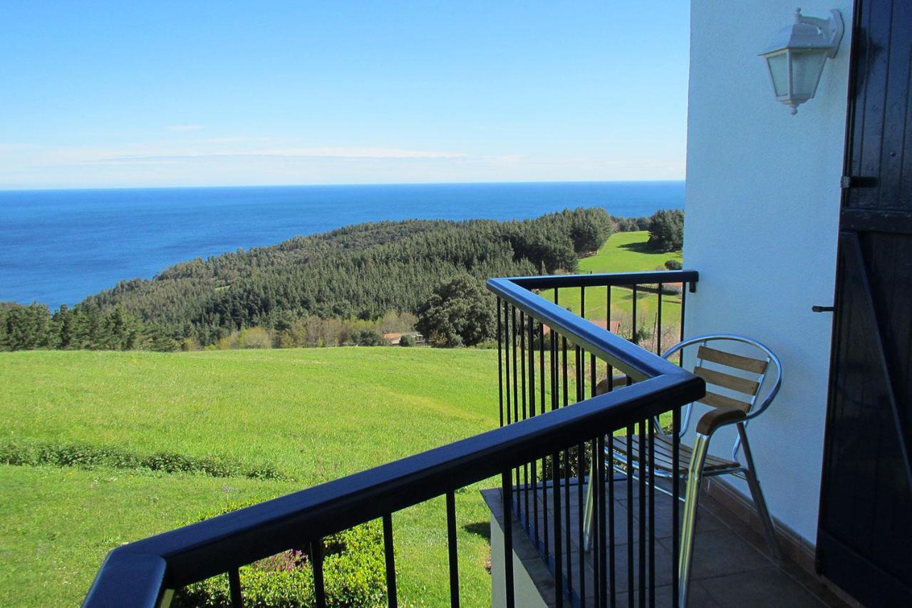 Hotel Ermintxo Ea Buitenkant foto